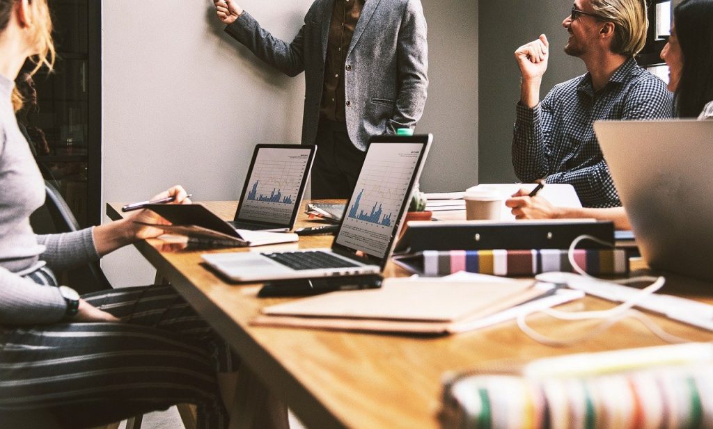 Job Office Team Business Internet - RonaldCandonga / Pixabay